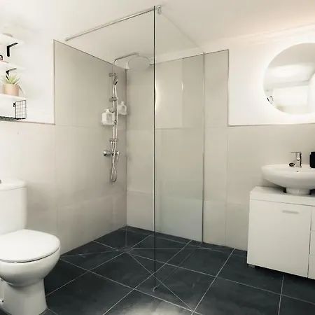 Апартаменты Modern Andalusian House One Minute From The *