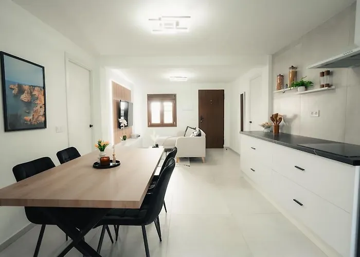 Modern Andalusian House One Minute From The * Fuengirola