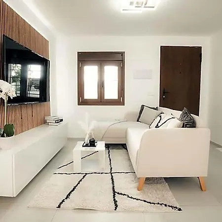 Modern Andalusian House One Minute From The Apartment *