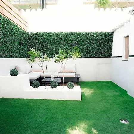 Modern Andalusian House One Minute From The Apartment